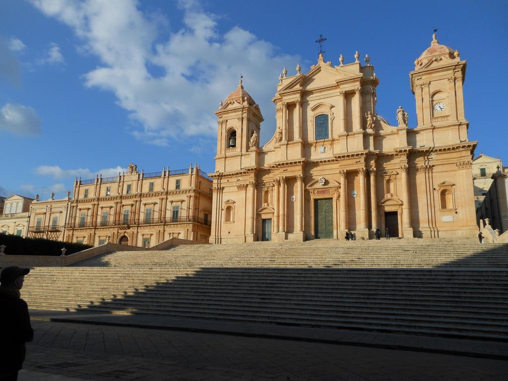 Apartament Toro House Noto Zewnętrze zdjęcie